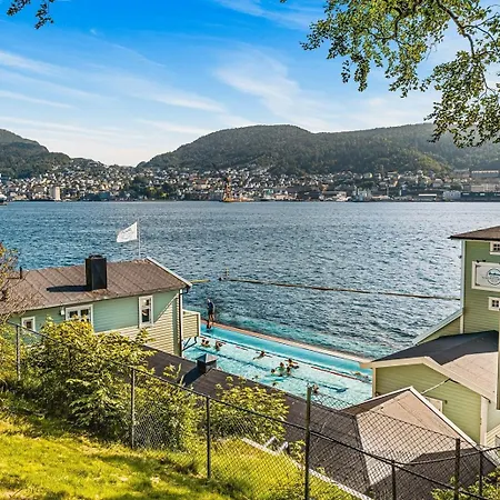 Dinbnb Apartments I Live In A Postcard From 1899 I 500M To Fish Market Bergen Exterior photo